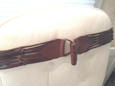 JAEGER Leather Belt with Leather Peg Toggle Webbed Leather  display picture 1