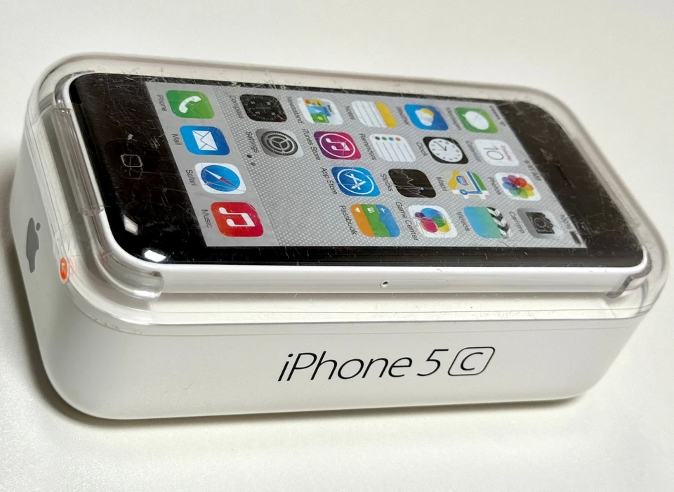 Apple iPhone 5c - 32GB - White - A1456 - iOS 7 - Check IMEI - RARE - NEW Sealed - Image 2 of 4