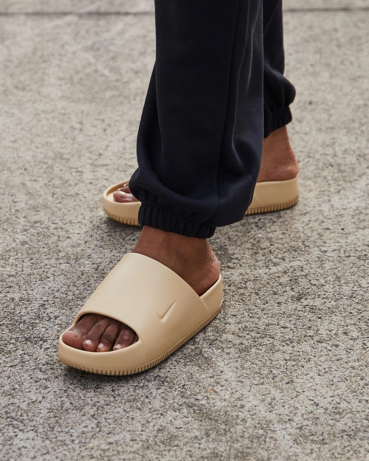 Ciabatte Nike Calm Sesame donna beige taglia 7UK nuove di zecca