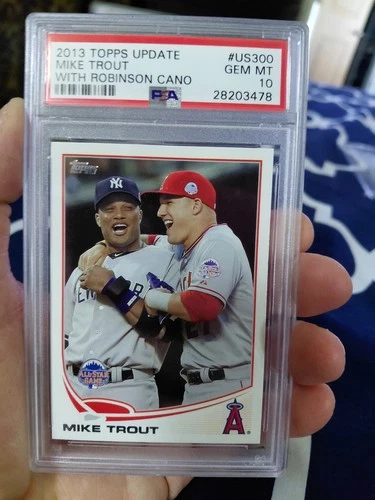 2013 TOPPS UPDATE MIKE TROUT WITH ROBINSON CANO PSA 10 GEM MINT