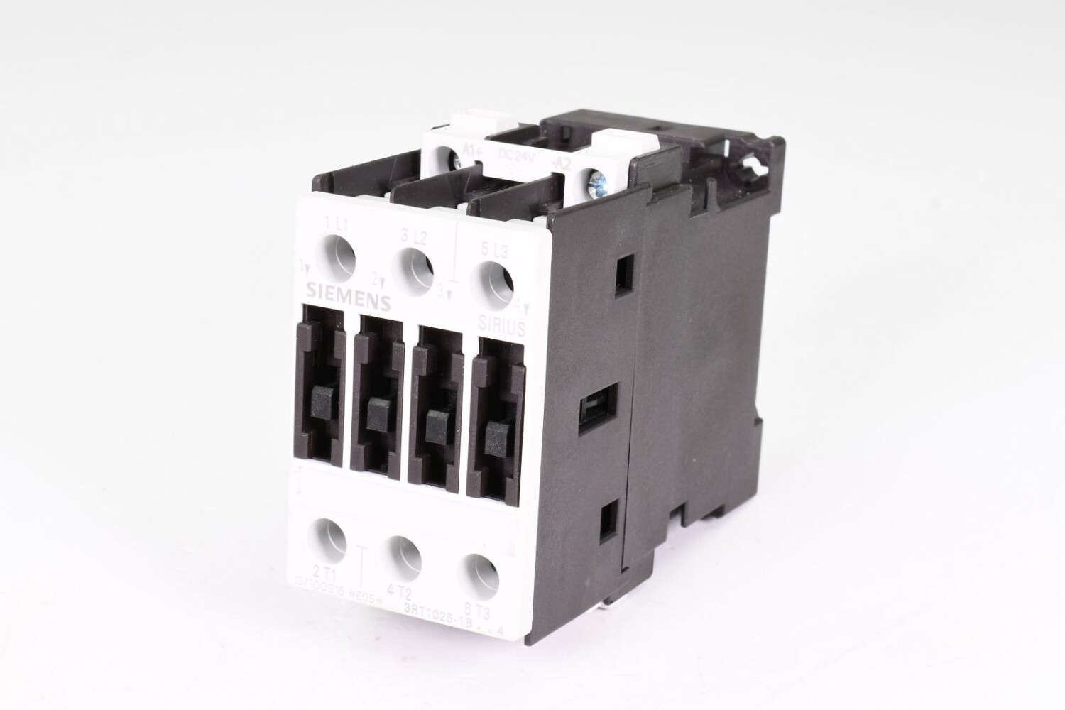 SIEMENS 3RT1025-1BB44, Power contactor, E05