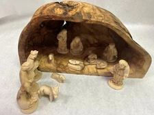 Handcrafted Olive Wood Nativity Scene set
