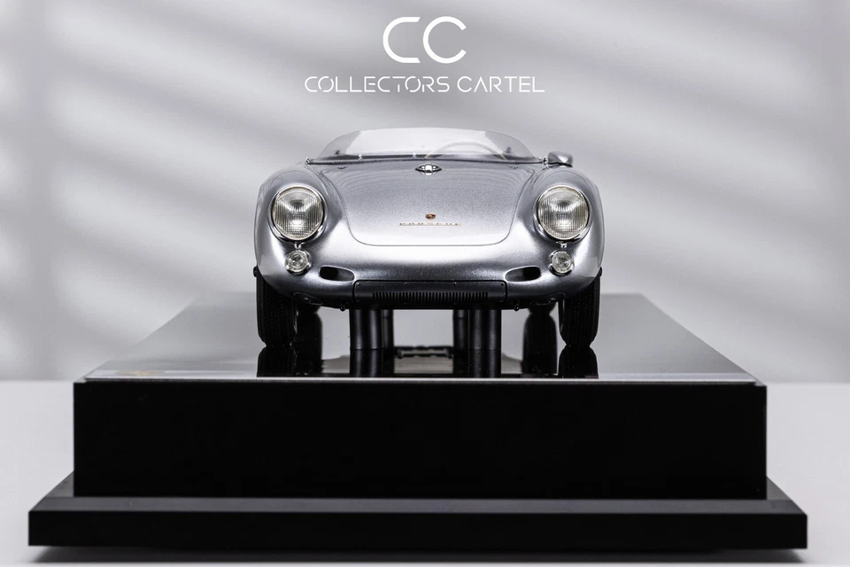 Porsche 550 Spyder (Silver) [Amalgam] 1:18 - Image 3 of 4
