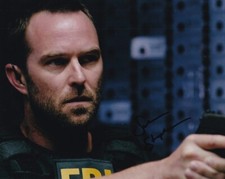 SULLIVAN STAPLETON signed Autogramm 20x25cm BLINDSPOT in Person autograph COA