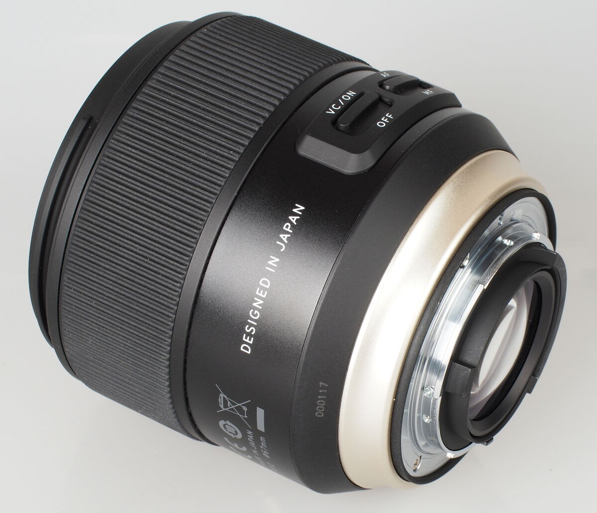 Tamron SP 35mm f/1.8 Di VC USD Lens for Nikon F - AFF012N Tamron SP 35mm f/1.8 Di VC USD Lens for Nikon F - AFF012N