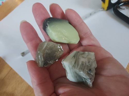 3 Pcs Yellow Green Vaseline GLOW Custard Art Glass Cullet Slag Glass - Bild 3 von 4
