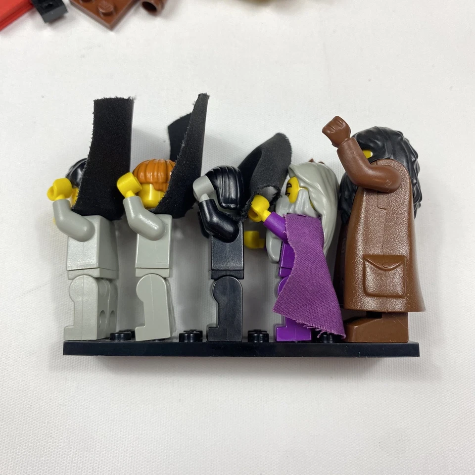 LEGO: Harry Potter Castillo de Hogwarts Set #4709 Minifiguras y Piezas De Colección Foto 3 de 4