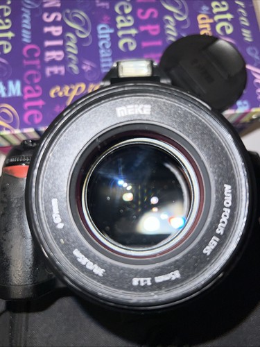 Nikon D70 Digital SLR Camera - Black W/ Meke AF-85 mm..3ft/0.85m Lens+Charger - Afbeelding 2 van 15