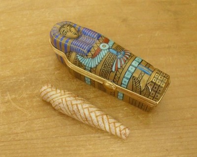 Limoges Grab von Tutanchamun & Mumie Bonbonniere - 2 7/8'' (7,5 cm)