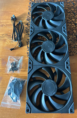 Phanteks M25 G2, 140mm PWM, 3er Pack, Schwarz, 14cm x 14cm x 2.5cm