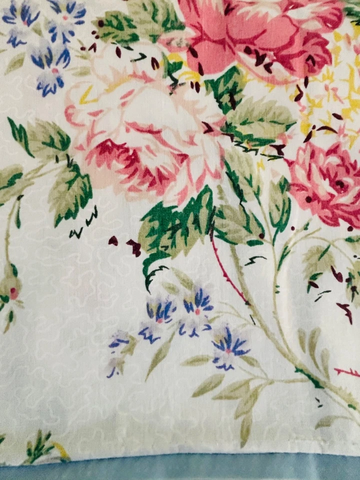 Sábana plana doble Waverly Fieldcrest Belle Rive de colección con volantes ojales florales rosas Foto 3 de 4