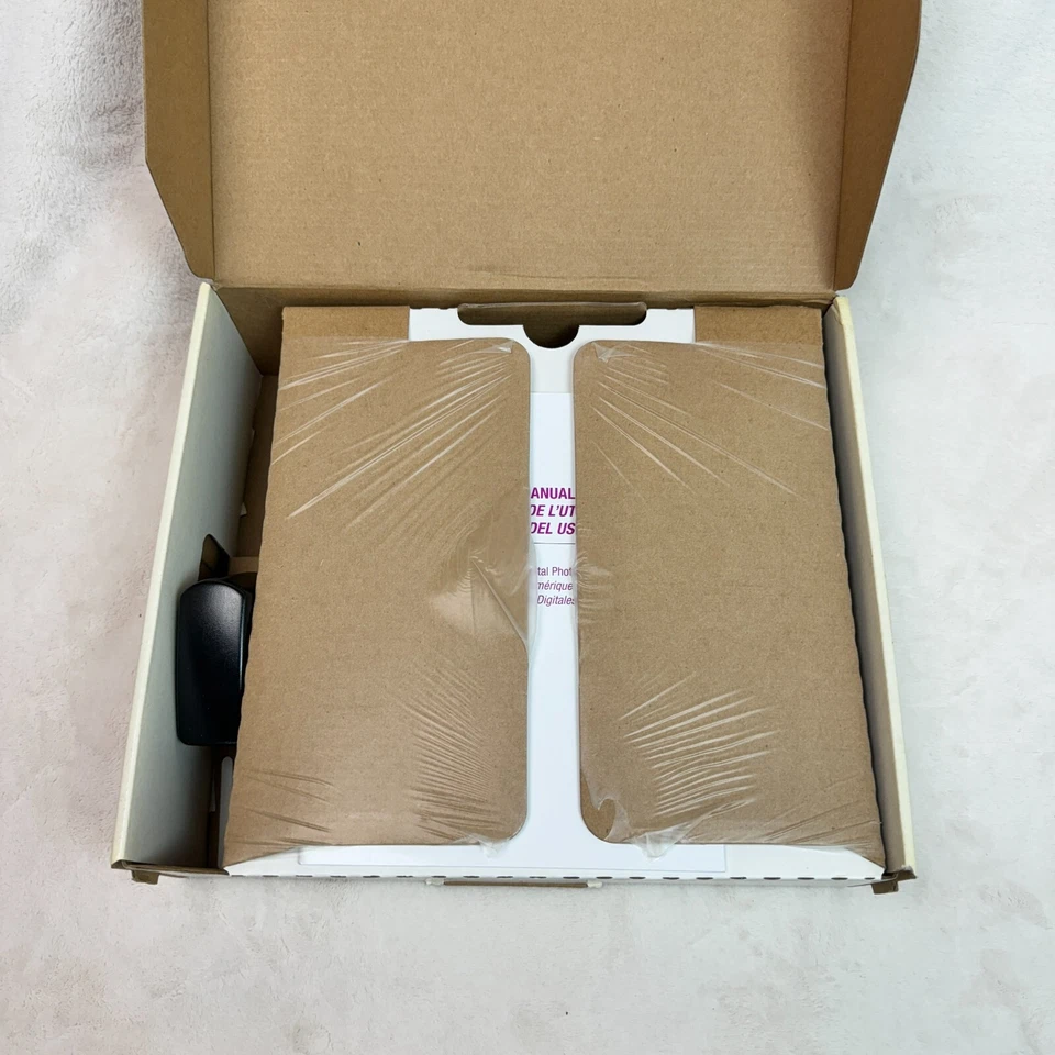 Westinghouse 7" Digital Photo Frame Model DPF-0702 128mb flash Memory - New - Image 3 of 4