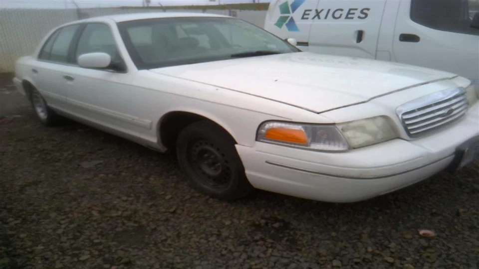 Used Front Right Door Window Regulator Front fits: 2000 Ford Crown victoria elec - Image 4 of 4