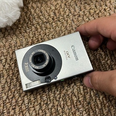 Canon IXUS 70/ SD1000 7.1MP 3x Optical Zoom 2.5'' LCD CCD Digital Camera - Tested