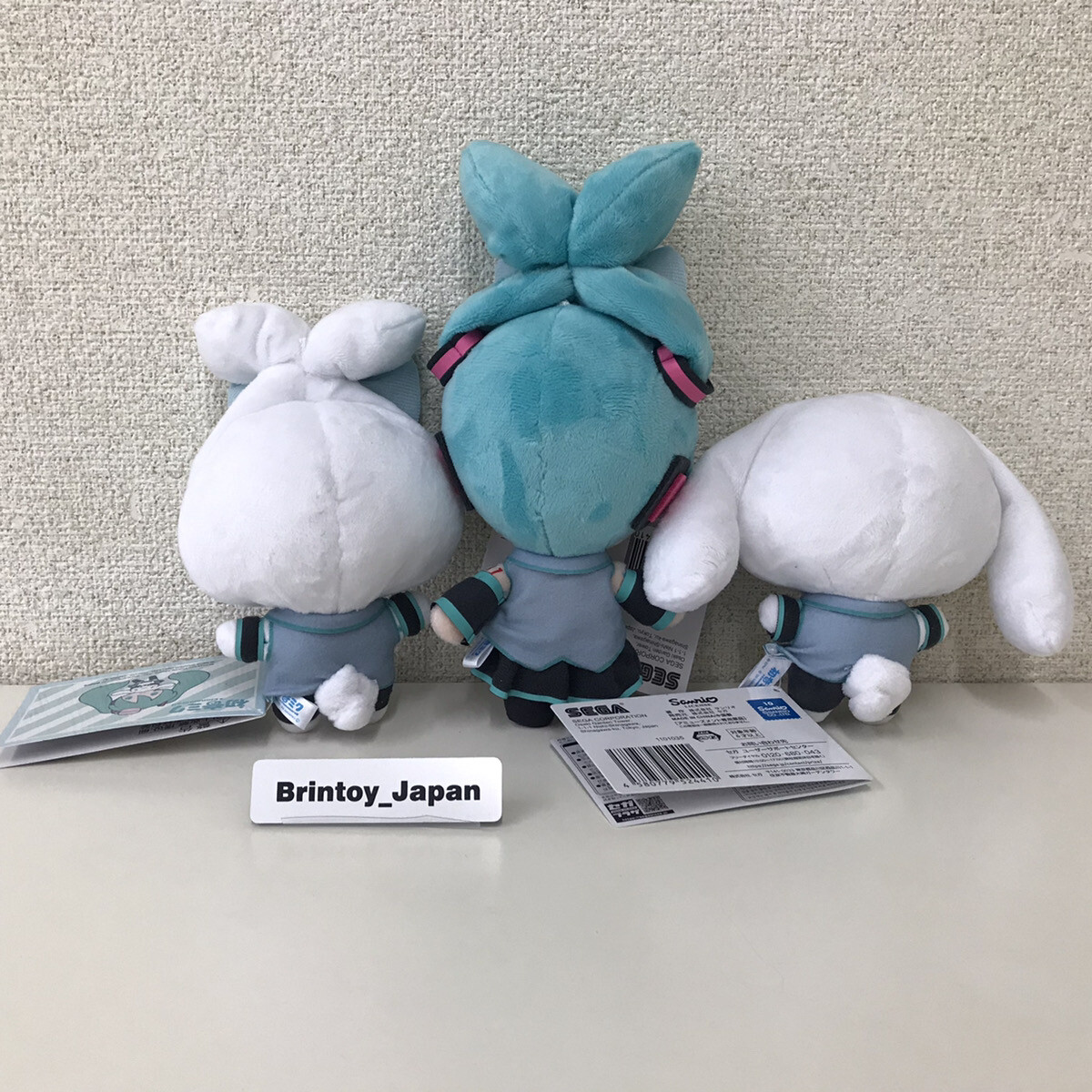 特撮 Hatsune Miku& cinnamon roll Sanrio Set 特撮 Hatsune Miku& cinnamon roll Sanrio Set Hatsune Miku