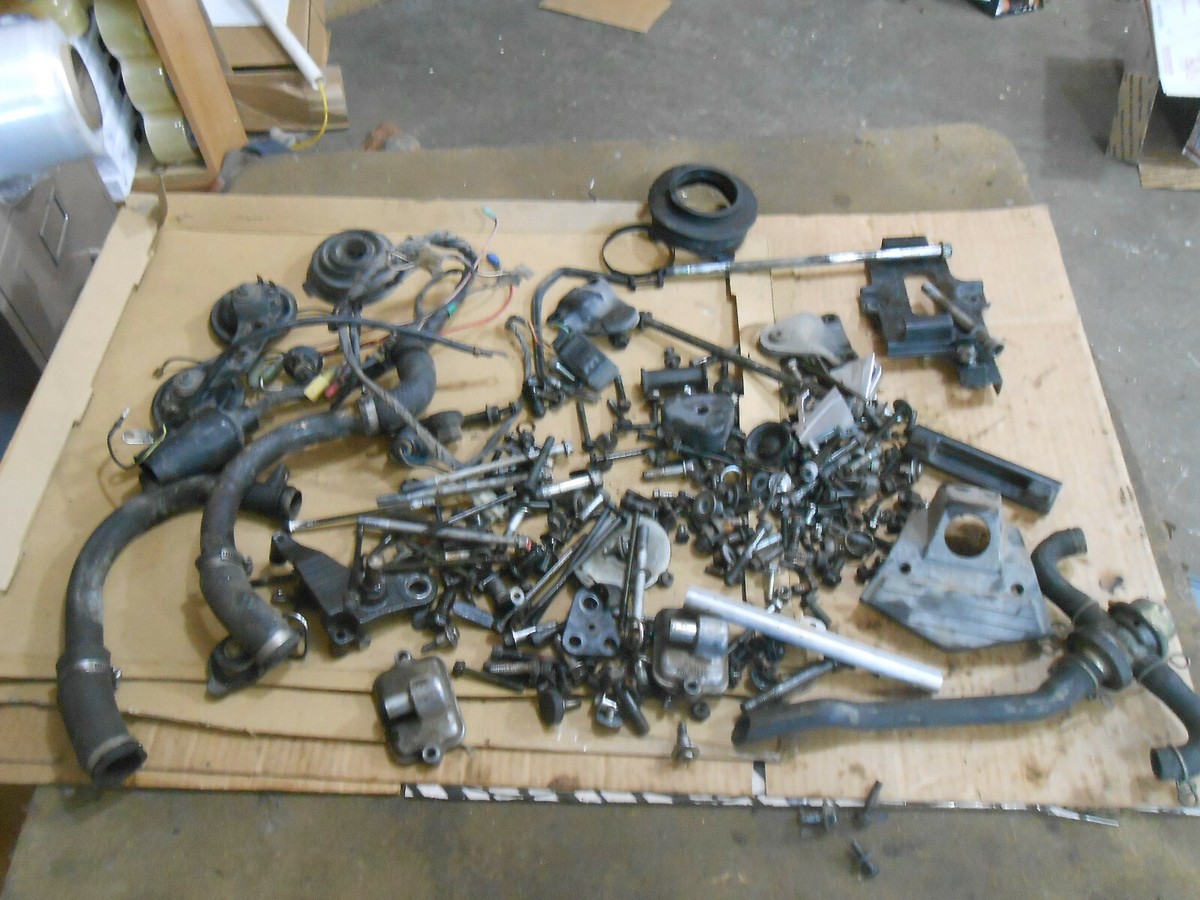 【123】様 Kawasaki Concours ZG 1000 1999 99 misc parts lot bolts screws
