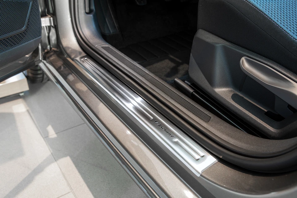 Listones de entrada exclusivos de acero inoxidable para VW Passat B8 3G Variant Combi año 2014- - Imagen 3 de 4