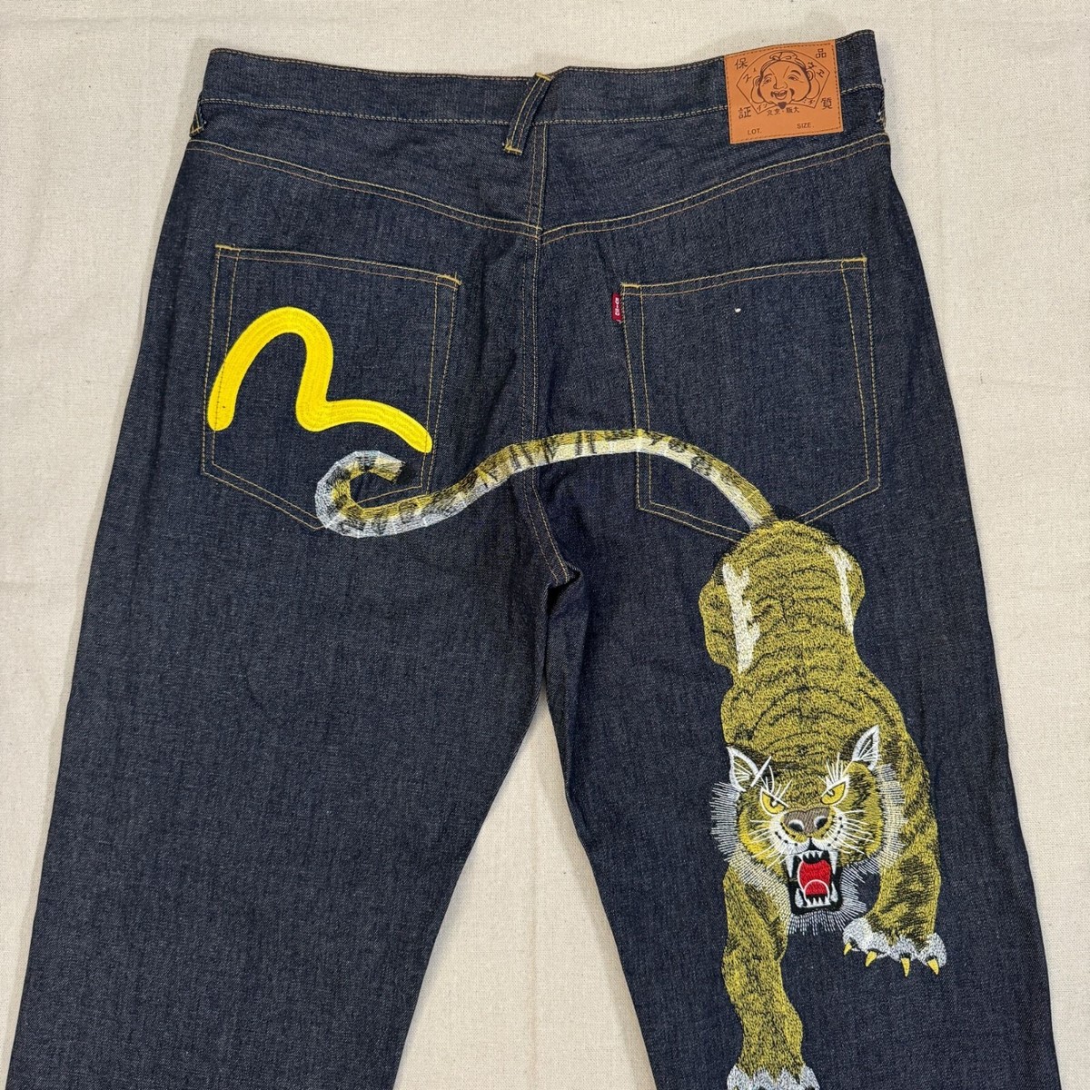 Evisu Blue Denim Jeans Wide Leg Embroidered Tiger Graphic