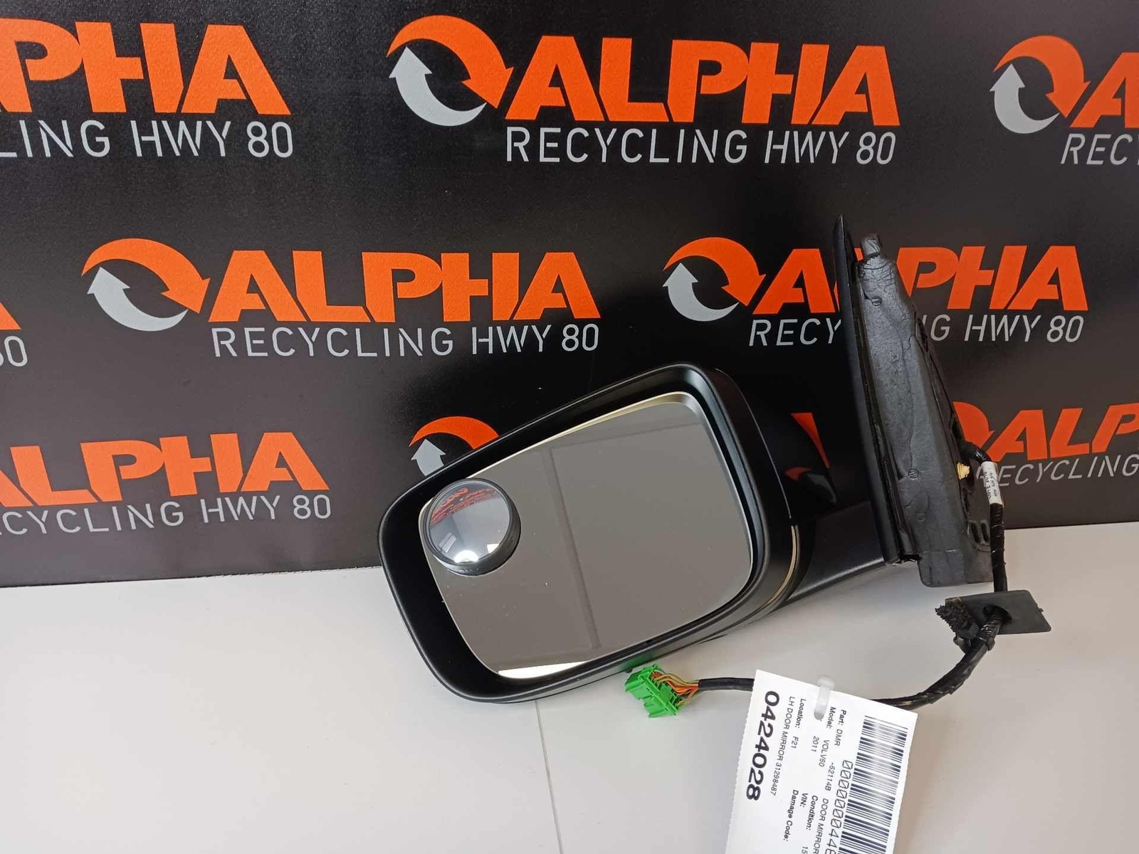 2009-2013 Volvo Xc60 Front Left Driver Side View Mirror Power OEM  