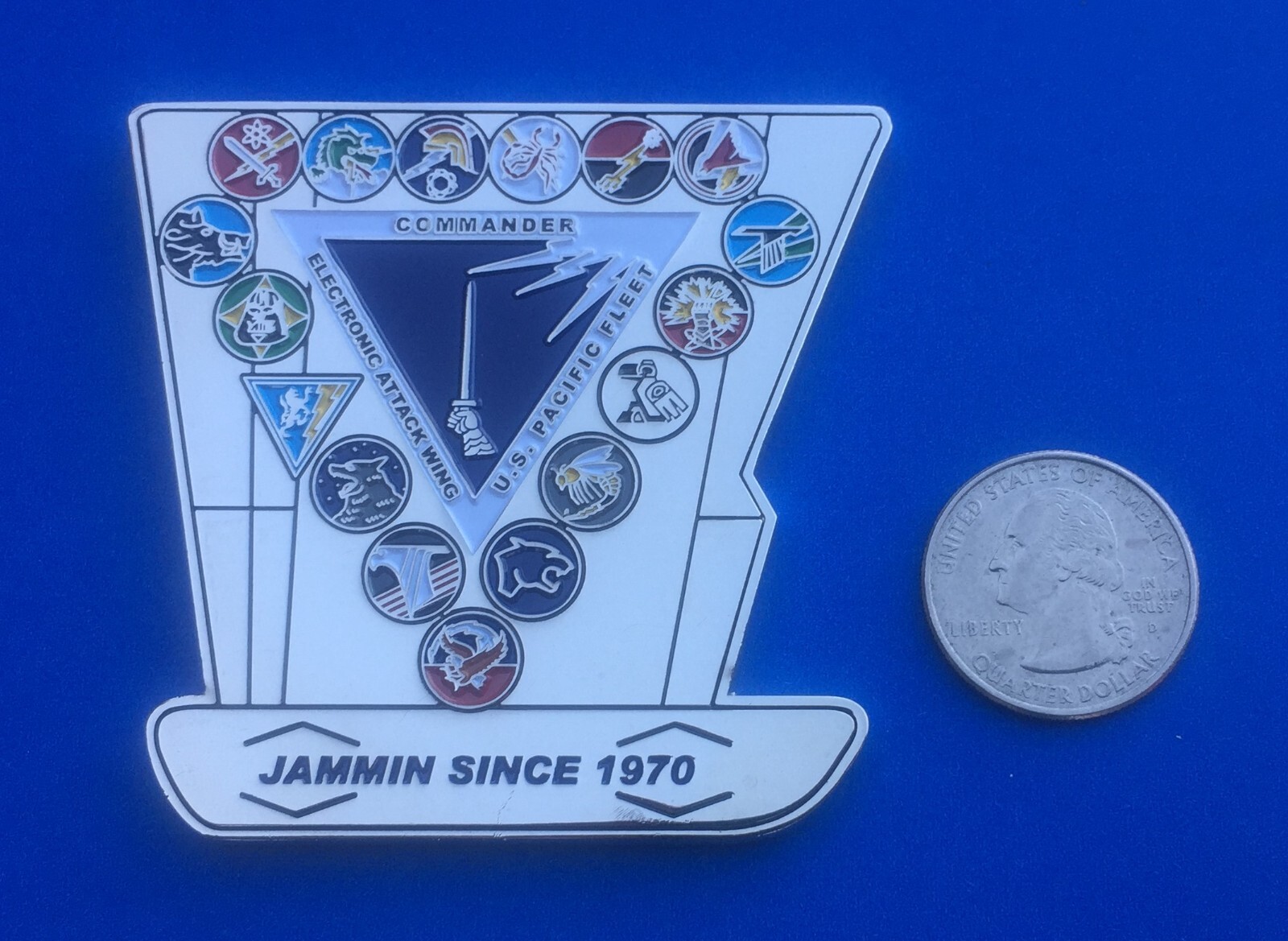 US NAVY CHALLENGE COIN - COMMANDER ELECTRONIC ATTACK WING / US PACIFIC ...