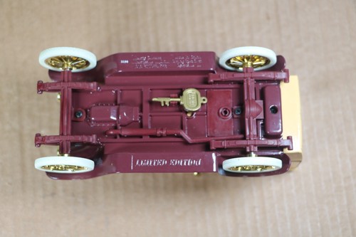 "Ed Roth No Rat Fink" Ertl #213400 Performance Pioneer 1916 Studebaker Panel - Picture 11 of 16