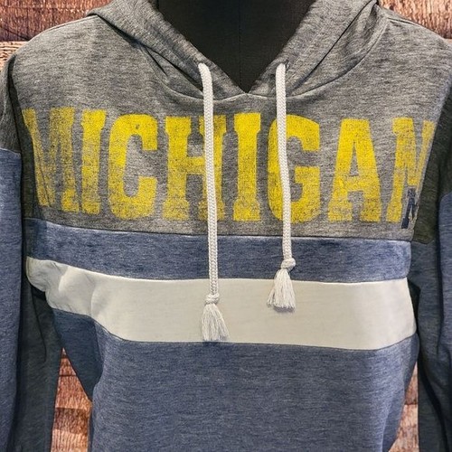Michigan Women's XL UofM college hooded pullover sweater - Picture 3 of 6