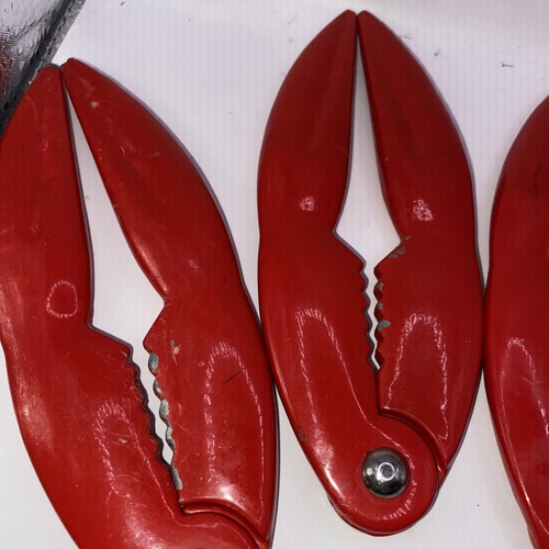 LOBSTER OR CRAB CRACKERS CLAW SHAPED SET OF 4-B5 - Picture 2 of 7