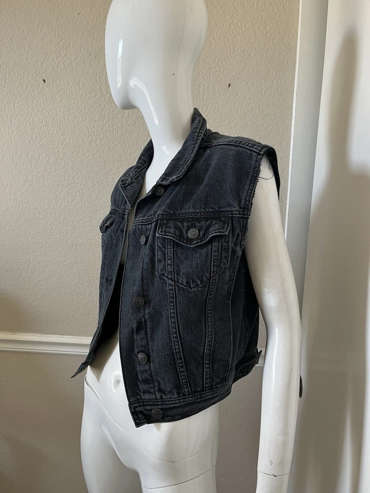 Chaleco camionero vaquero vaquero negro BRANDY MELVILLE talla única Foto 2 de 4