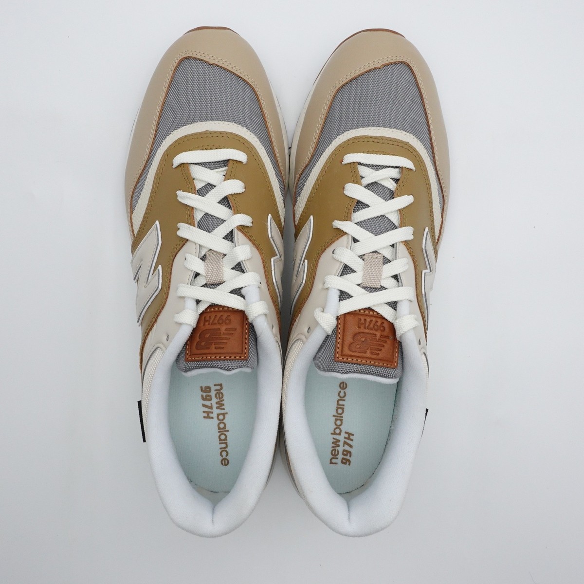 Size 10 Men's New Balance 997H Cordura Sneakers CM997HZZ Beige