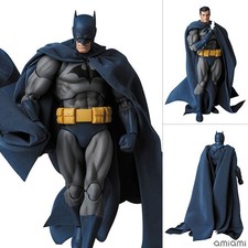 Medicom Toy MAFEX No.105 MAFEX BATMAN HUSH Comic Hero Figure New Limited Japan