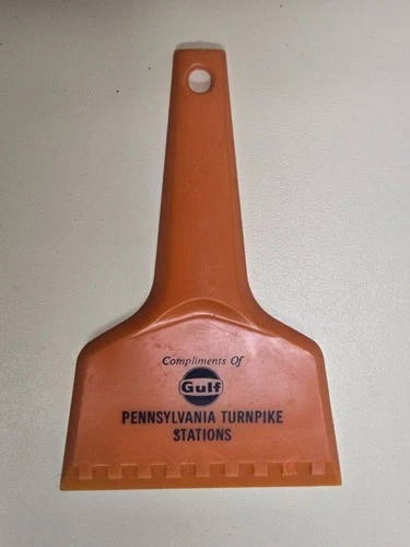 VINTAGE GULF OIL WINDSHIELD ICE SCRAPER (PENNSYLVANIA TURNPIKE STATIONS) w/NR!