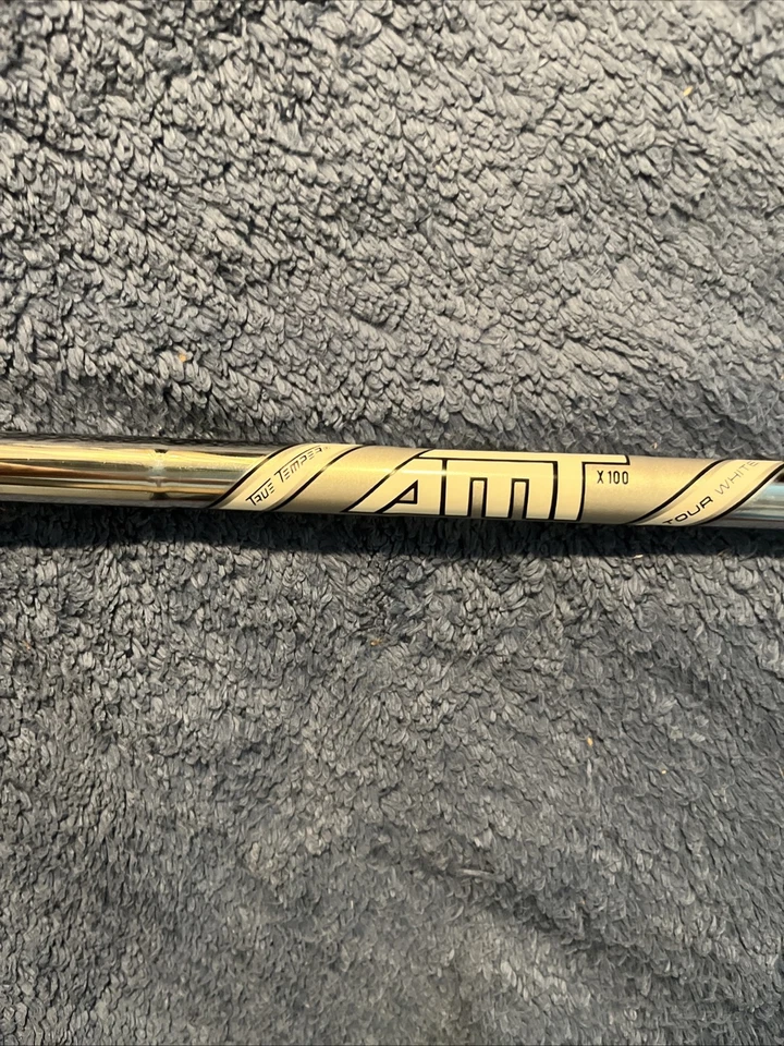 TOUR ISSUE TITLEIST T100 46’PITCHING WEDGE/36”/D2-D3 SW/AMT WHITE X100/UNUSED” - Image 4 of 4