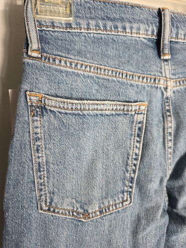 Gap Teen Girls Size 10 Girlfriend High Rise Jean Light Wash Distressed. - Picture 4 of 9