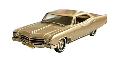 Brooklin BRK 208 1967 Buick Wildcat 4-Türer Hardtop Limousine - Champagne Mist Poly