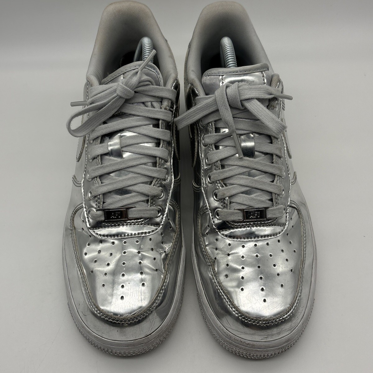 Size 10 Women's Nike Air Force 1 SP Liquid Metal - Chrome