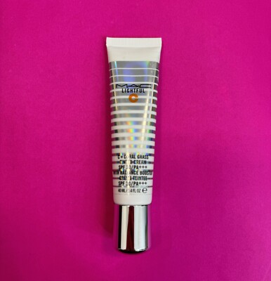 MAC Lightful C Tinted Cream SPF 30 with Radiance Booster shade Light NEW SEALED