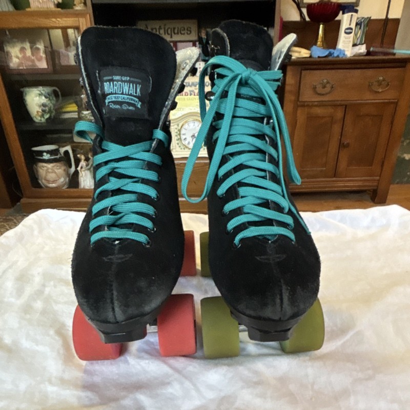 Sure-Grip Boardwalk Roller Skates Radar Energy Wheels US 5