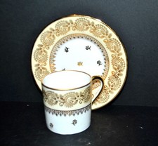 LIMOGES Tasse litron porcelaine jaune et or signé Porcelaine d'Art PP