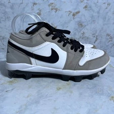 Jordan 1 Retro MCS Low Mens Sz 8 Shoes Gray White Black Athletic Baseball Cleats