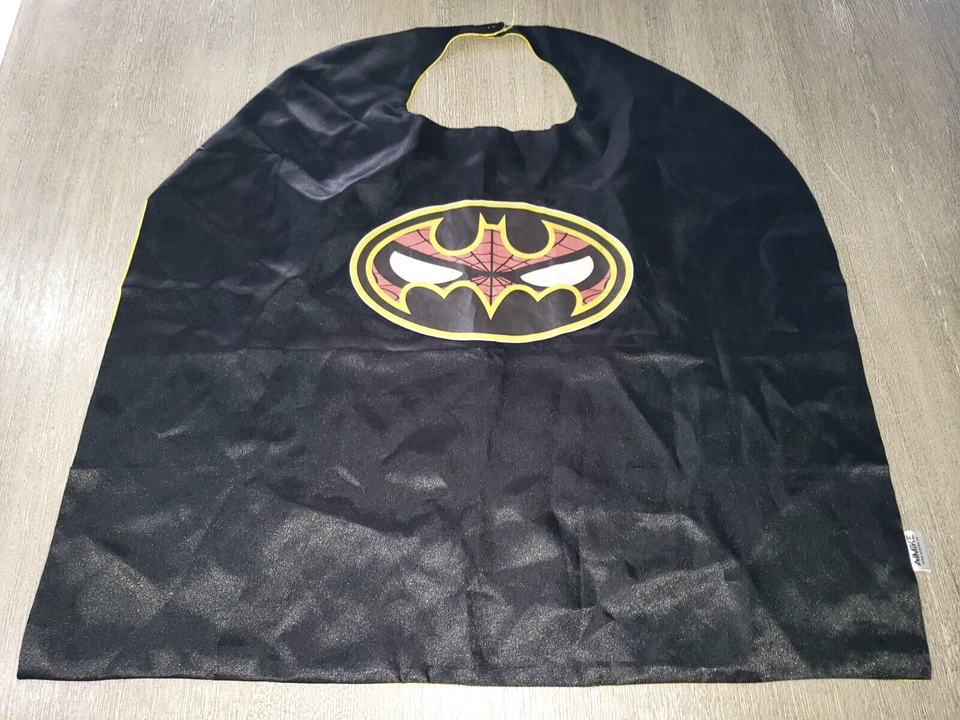 boys HALLOWEEN PRETEND PLAY CAPE BATMAN W/SPIDERMAN IN THE DESIGN 1 PC black yel - Image 1 of 1