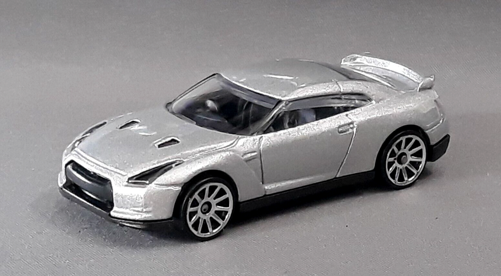 Hot Wheels Silver 2009 Nissan GT-R New Models #1 Ten Spokes Tuner JDM Mint Loose
