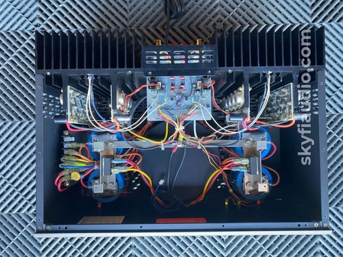 Adcom GFA-555 MKII Amplifier- Serviced - Picture 6 of 13