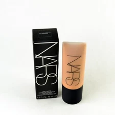 Nars Soft Matte Complete Foundation CARACAS Medium-Deep 3.3 - Size 45mL / 1.5 Oz