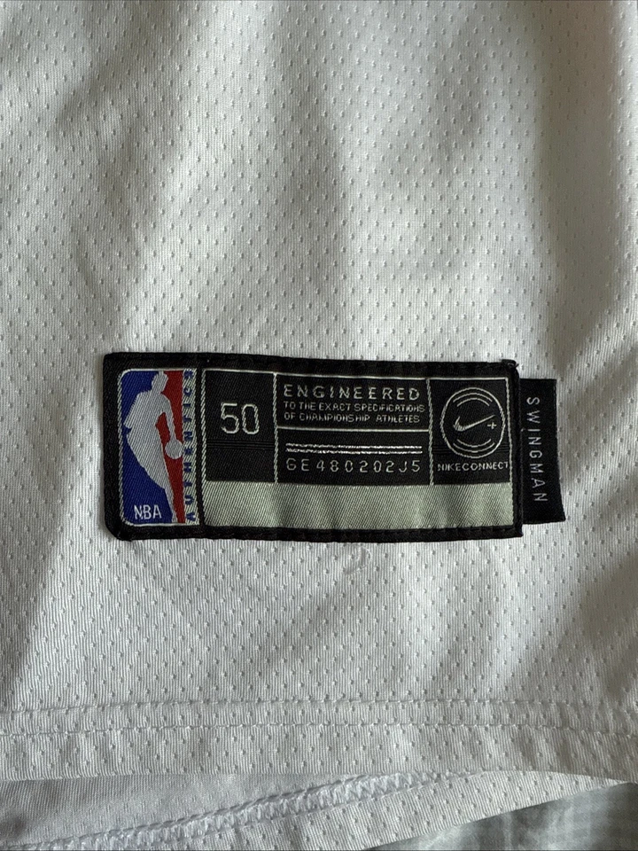 Men’s Nike JR Smith #5 Cleveland Cavaliers Jersey Basketball Sz 50 - White - Image 3 of 4