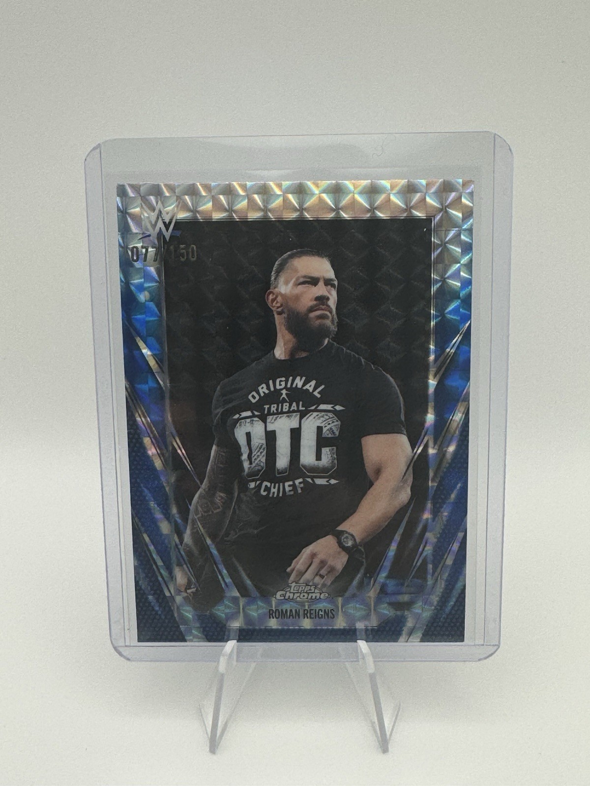 2026 Topps Chrome WWE - Roman Reigns Blue Geometric /150
