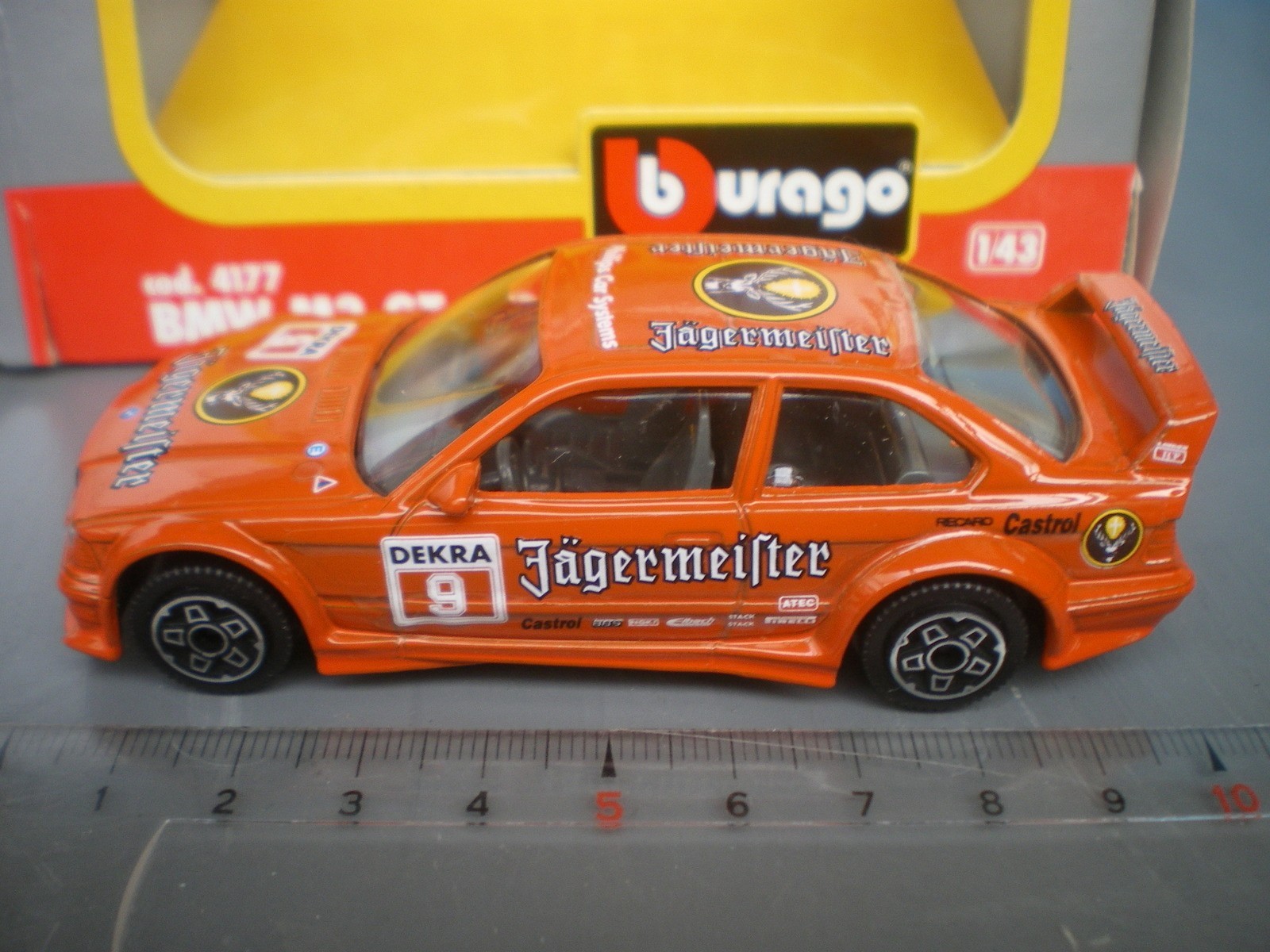 BMW M3 E36 DTM 1/43 Burago de collection fabriquée en Italie