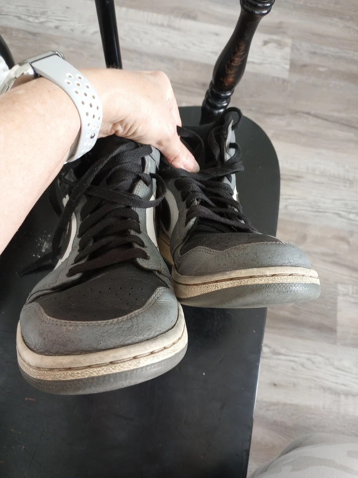 Talla 9 - Air Jordan 1 Retro Alto Raro Aire - Gris Frío Foto 4 de 4