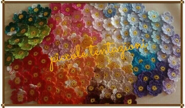 LOTTO 60 MARGHERITE UNCINETTO COLORI ASSORTITI BOMBONIERE FIORI CROCHET LOTTO 60 MARGHERITE UNCINETTO COLORI ASSORTITI BOMBONIERE FIORI CROCHET