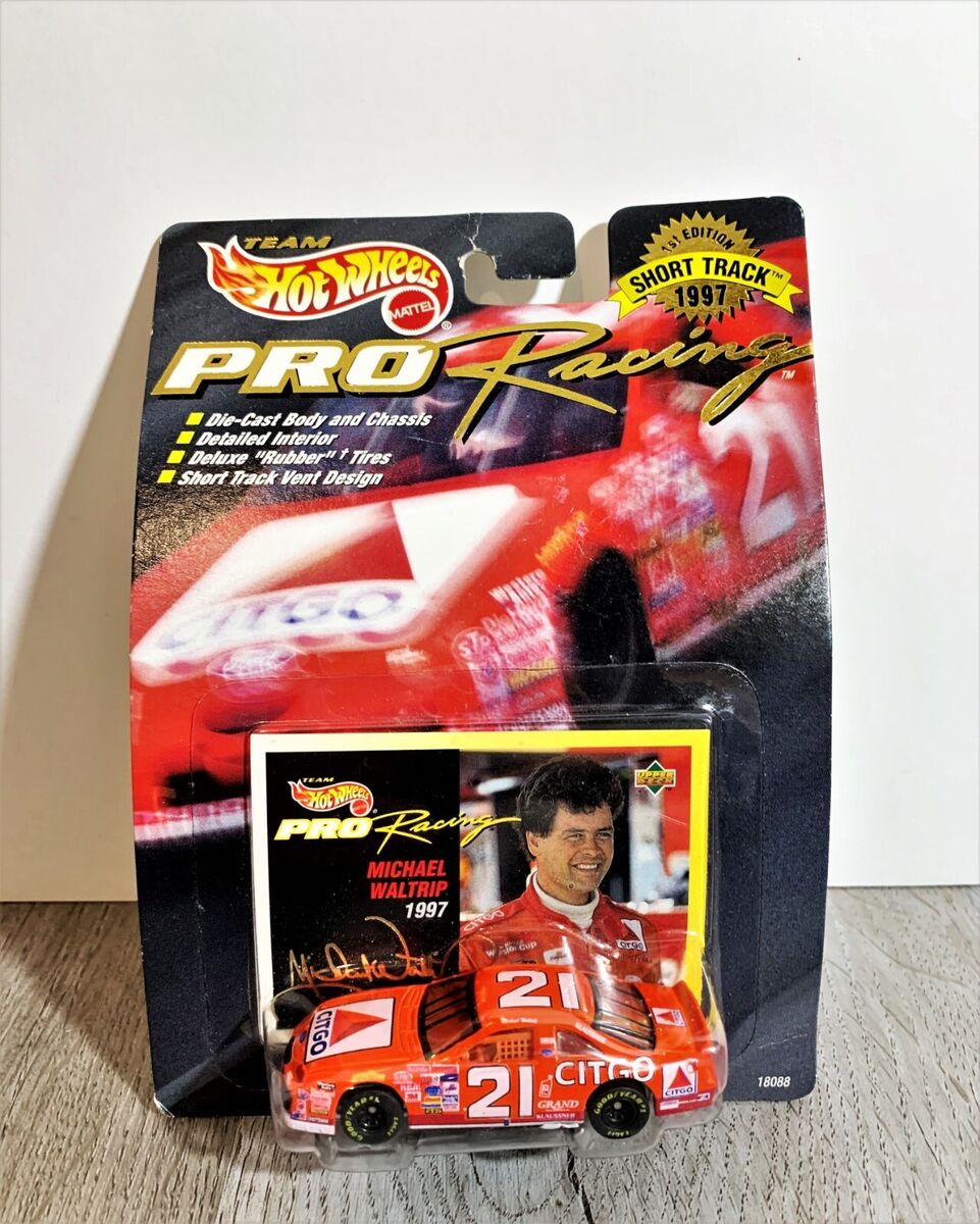 1997 Hot Wheels NASCAR Pro Racing 1st Edition Short Track 1997 Hot Wheels NASCAR Pro Racing 1st Edition Short Track