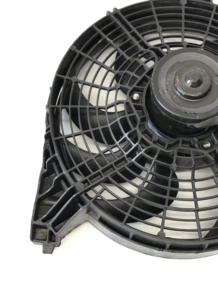 04 05 06 07 NISSAN TITAN AC CONDENSSOR COOLING FAN USED OEM - Изображение 2 из 4